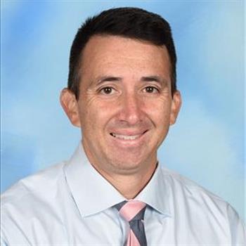 photo of mr. Samaniego