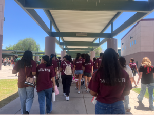 Student mentors walk on campus