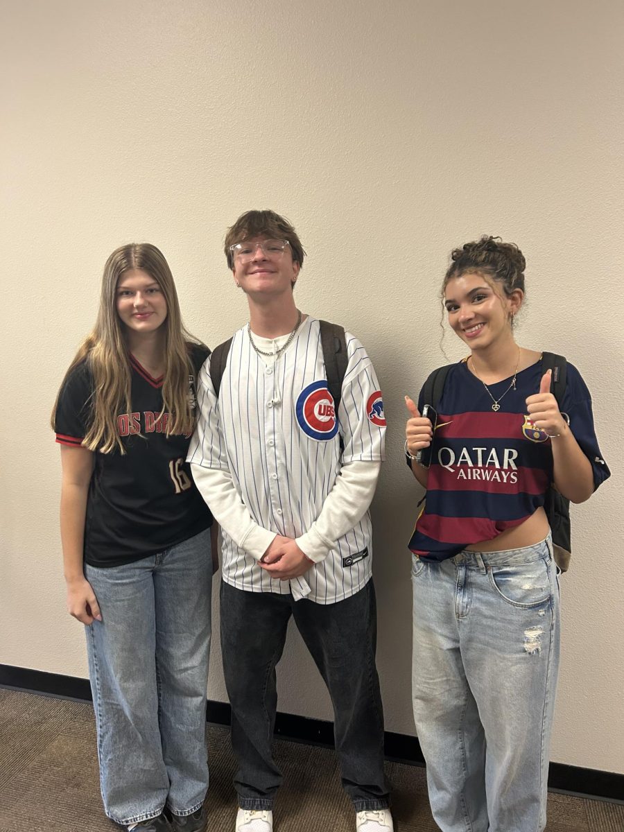 Students wear jerseys